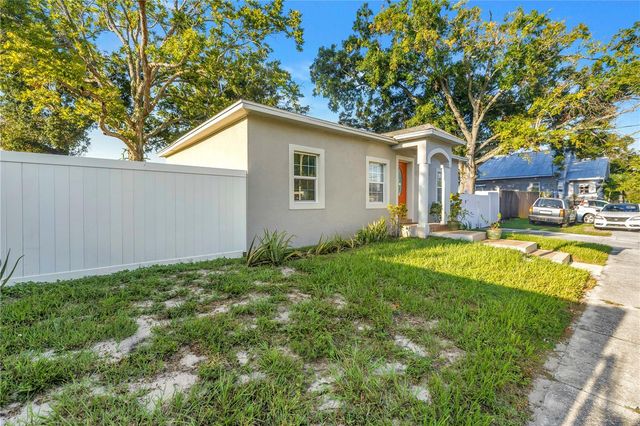 2906 W MAIN STREET, Tampa, FL 33607