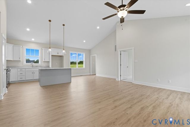 63 Wood Yard Rd, Dillwyn, VA 23936