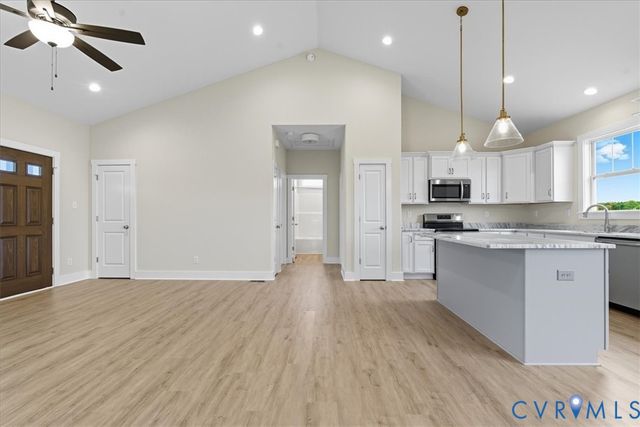 63 Wood Yard Rd, Dillwyn, VA 23936