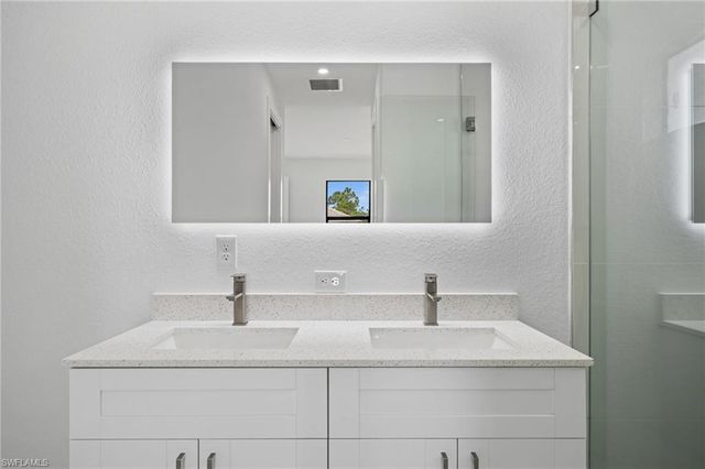 1149 Ebert ST E, Lehigh Acres, FL 33974