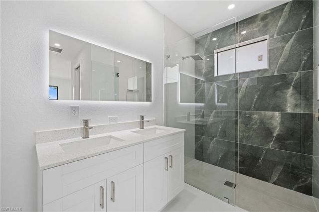 1149 Ebert ST E, Lehigh Acres, FL 33974