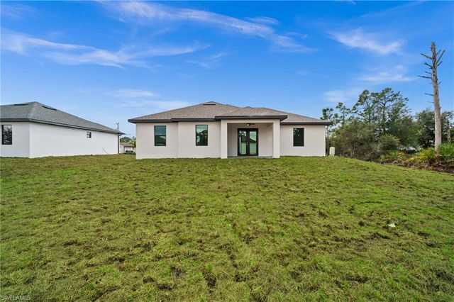 1149 Ebert ST E, Lehigh Acres, FL 33974