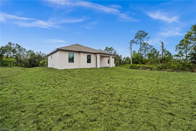 1149 Ebert ST E, Lehigh Acres, FL 33974
