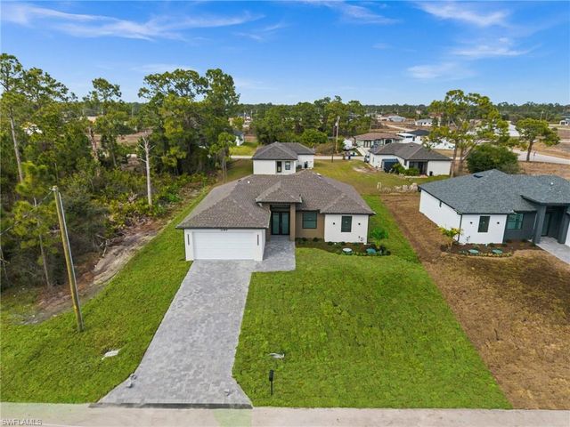 1149 Ebert ST E, Lehigh Acres, FL 33974