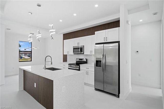 1149 Ebert ST E, Lehigh Acres, FL 33974