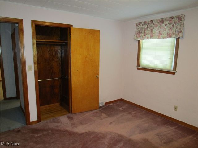 2921 Decamp Road, Youngstown, OH 44511