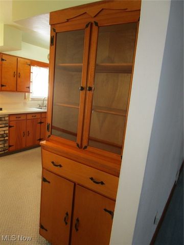 2921 Decamp Road, Youngstown, OH 44511