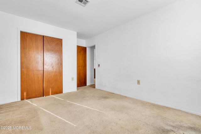 47 Normanton Court, Toms River, NJ 08757