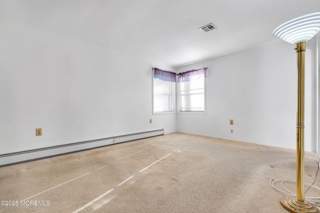 47 Normanton Court, Toms River, NJ 08757