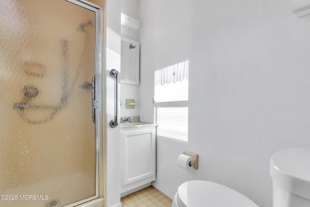 47 Normanton Court, Toms River, NJ 08757