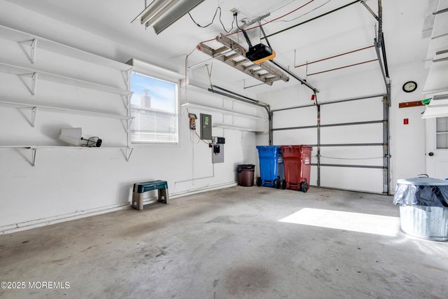 47 Normanton Court, Toms River, NJ 08757