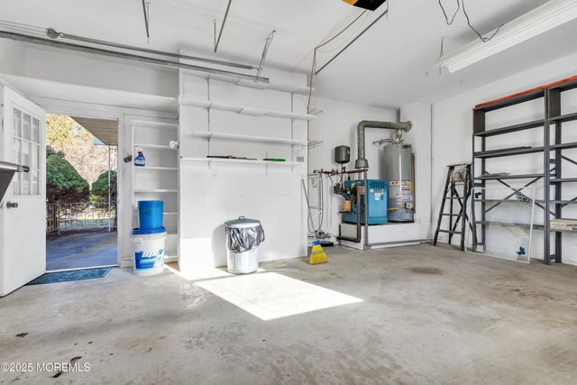 47 Normanton Court, Toms River, NJ 08757