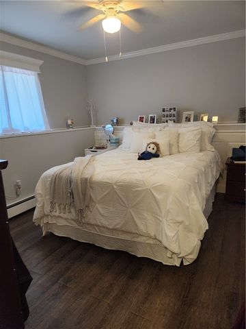 75 Chiswick Road, Warwick, RI 02889