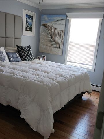75 Chiswick Road, Warwick, RI 02889