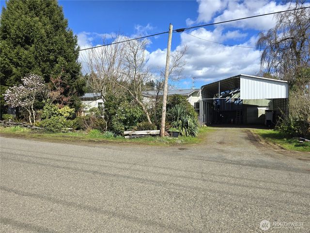 520 N 3rd Street, Elma, WA 98541