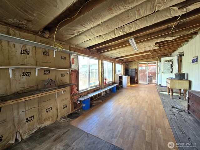 520 N 3rd Street, Elma, WA 98541