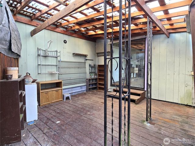 520 N 3rd Street, Elma, WA 98541