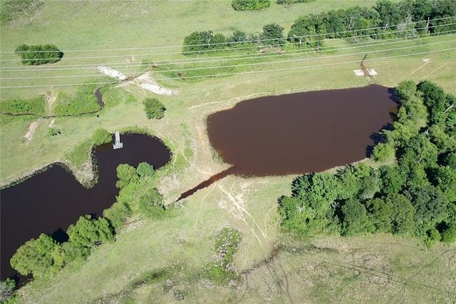 4442 Poteet Road, Normangee, TX 77871