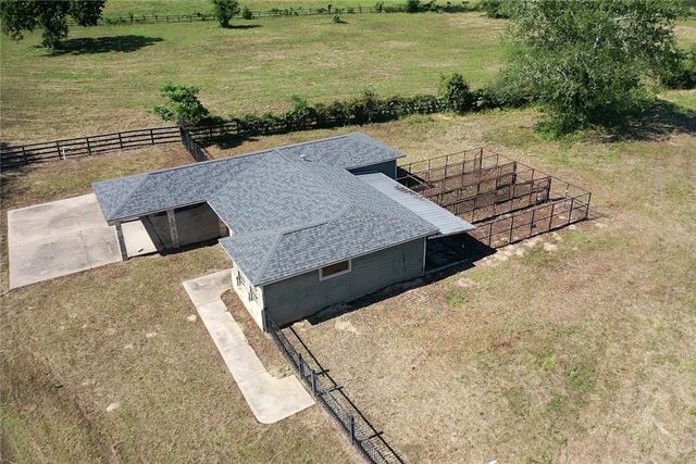 4442 Poteet Road, Normangee, TX 77871