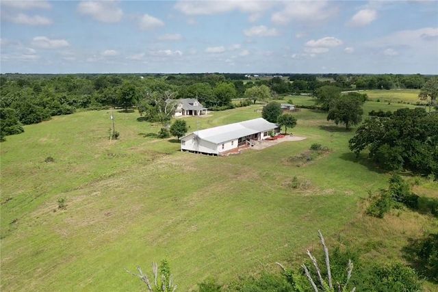 4442 Poteet Road, Normangee, TX 77871