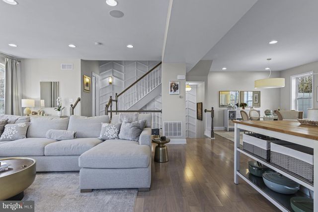 38 WESTHAMPTON DR, Wilmington, DE 19808