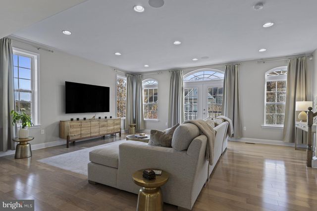 38 WESTHAMPTON DR, Wilmington, DE 19808