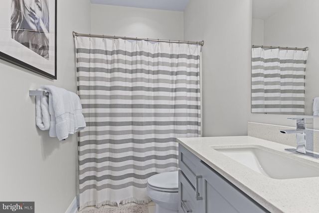 38 WESTHAMPTON DR, Wilmington, DE 19808