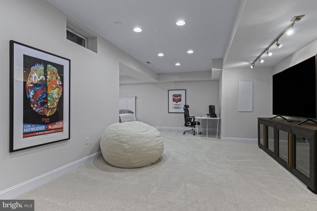 38 WESTHAMPTON DR, Wilmington, DE 19808