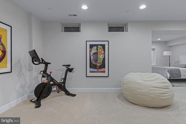 38 WESTHAMPTON DR, Wilmington, DE 19808