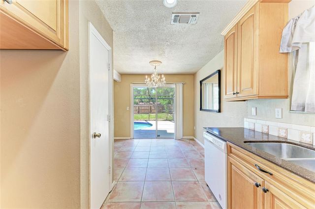 903 PLUM TREE LANE, Sarasota, FL 34243