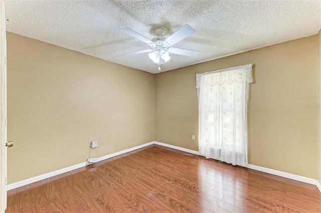 903 PLUM TREE LANE, Sarasota, FL 34243