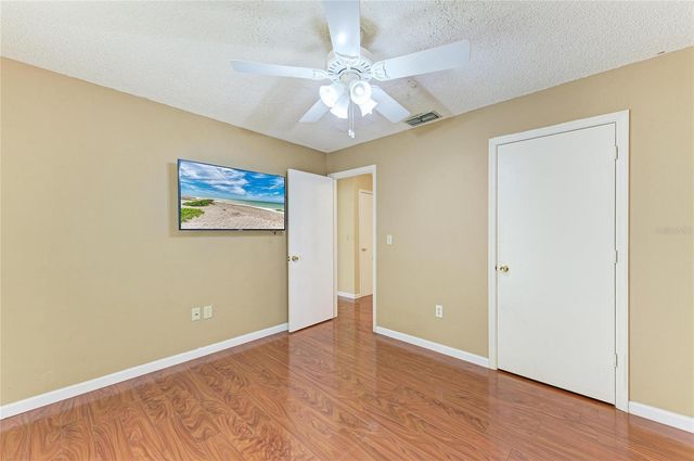 903 PLUM TREE LANE, Sarasota, FL 34243