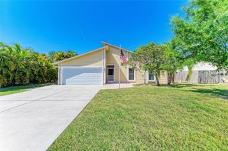 903 PLUM TREE LANE, Sarasota, FL 34243