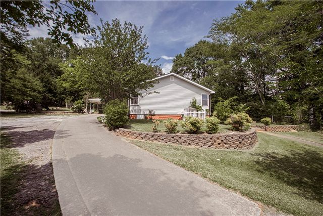 202 Tiffany Drive, Easley, SC 29640