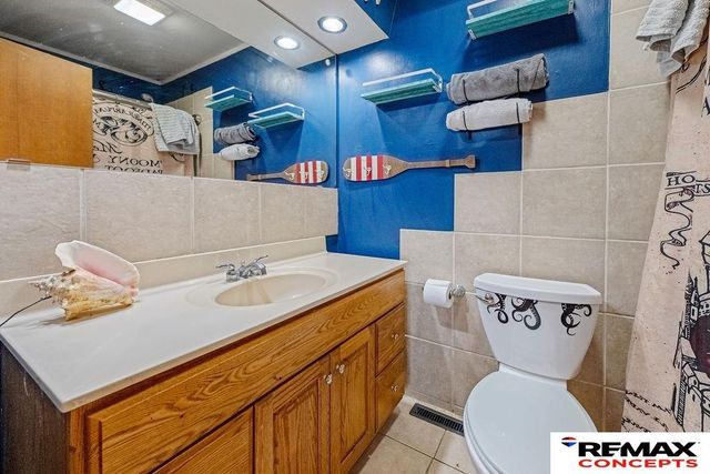 4910 Canterbury Lane, Lincoln, NE 68512