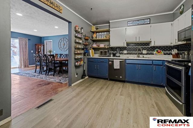 4910 Canterbury Lane, Lincoln, NE 68512