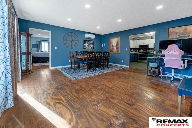 4910 Canterbury Lane, Lincoln, NE 68512