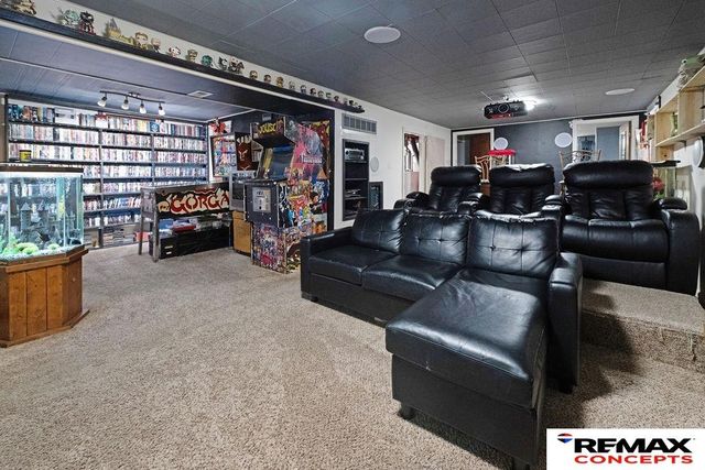 4910 Canterbury Lane, Lincoln, NE 68512