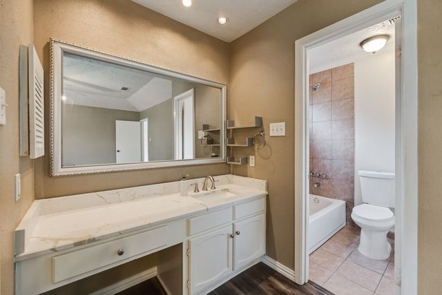 3225 Willowglen Drive, Mesquite, TX 75150