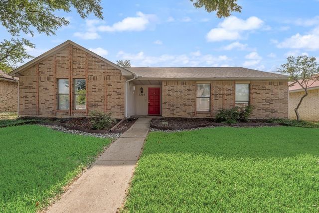 3225 Willowglen Drive, Mesquite, TX 75150