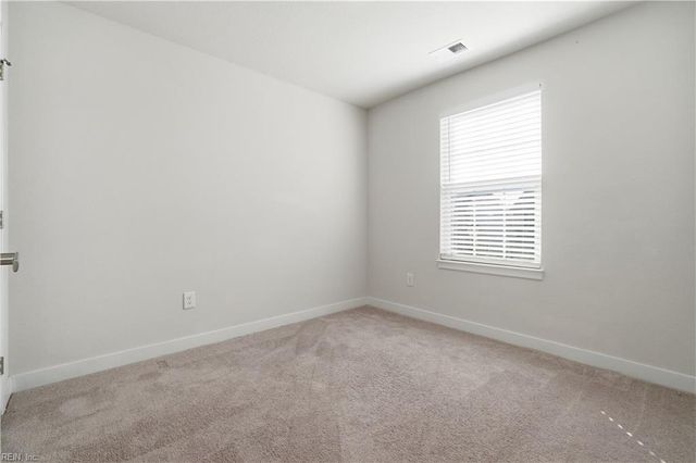 266 Foxglove DR, Portsmouth, VA 23701