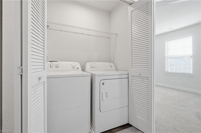 266 Foxglove DR, Portsmouth, VA 23701