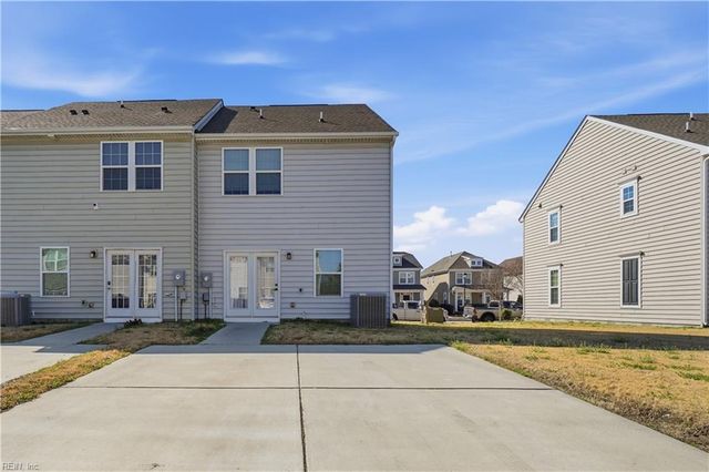 266 Foxglove DR, Portsmouth, VA 23701