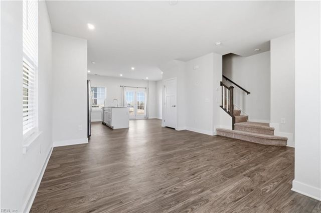 266 Foxglove DR, Portsmouth, VA 23701