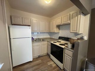 125 YONKERS Avenue 3 W, Yonkers, NY 10701