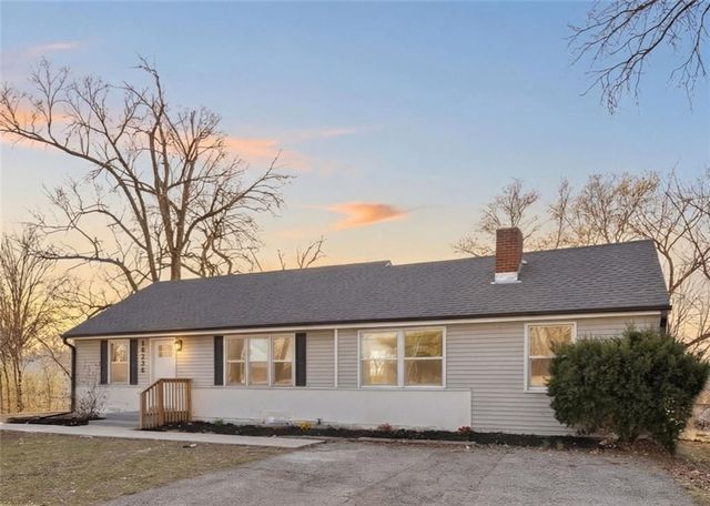 10230 Oakley Avenue, Kansas City, MO 64137