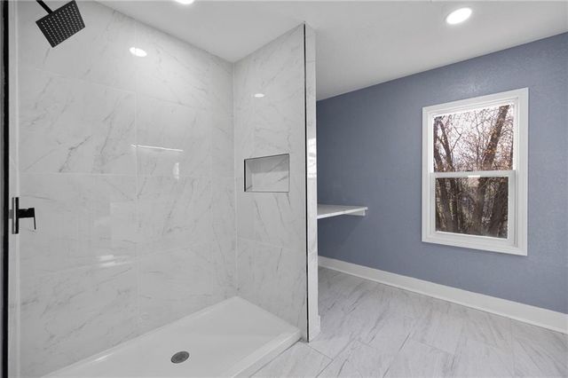 10230 Oakley Avenue, Kansas City, MO 64137