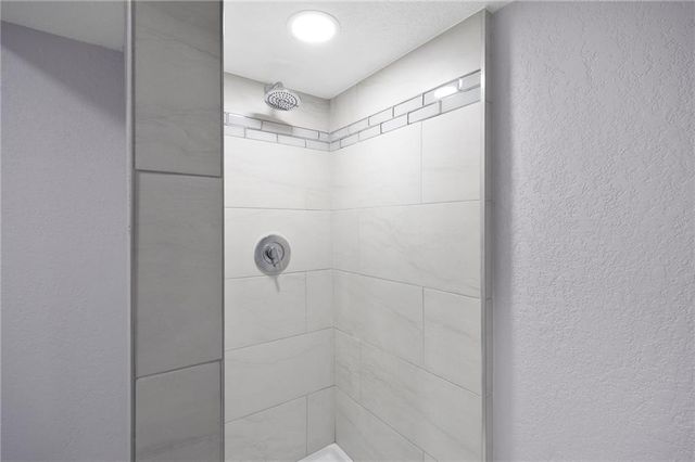 10230 Oakley Avenue, Kansas City, MO 64137