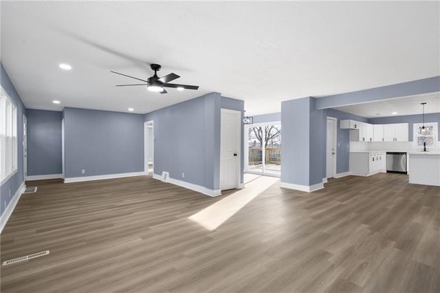 10230 Oakley Avenue, Kansas City, MO 64137