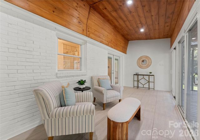 5100 White Oak Road, Charlotte, NC 28210